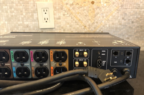 Monster Power HTS 3500 MKII Home Theater Power Center Caja Abierta Perfecto Estado - Imagen 13 de 15