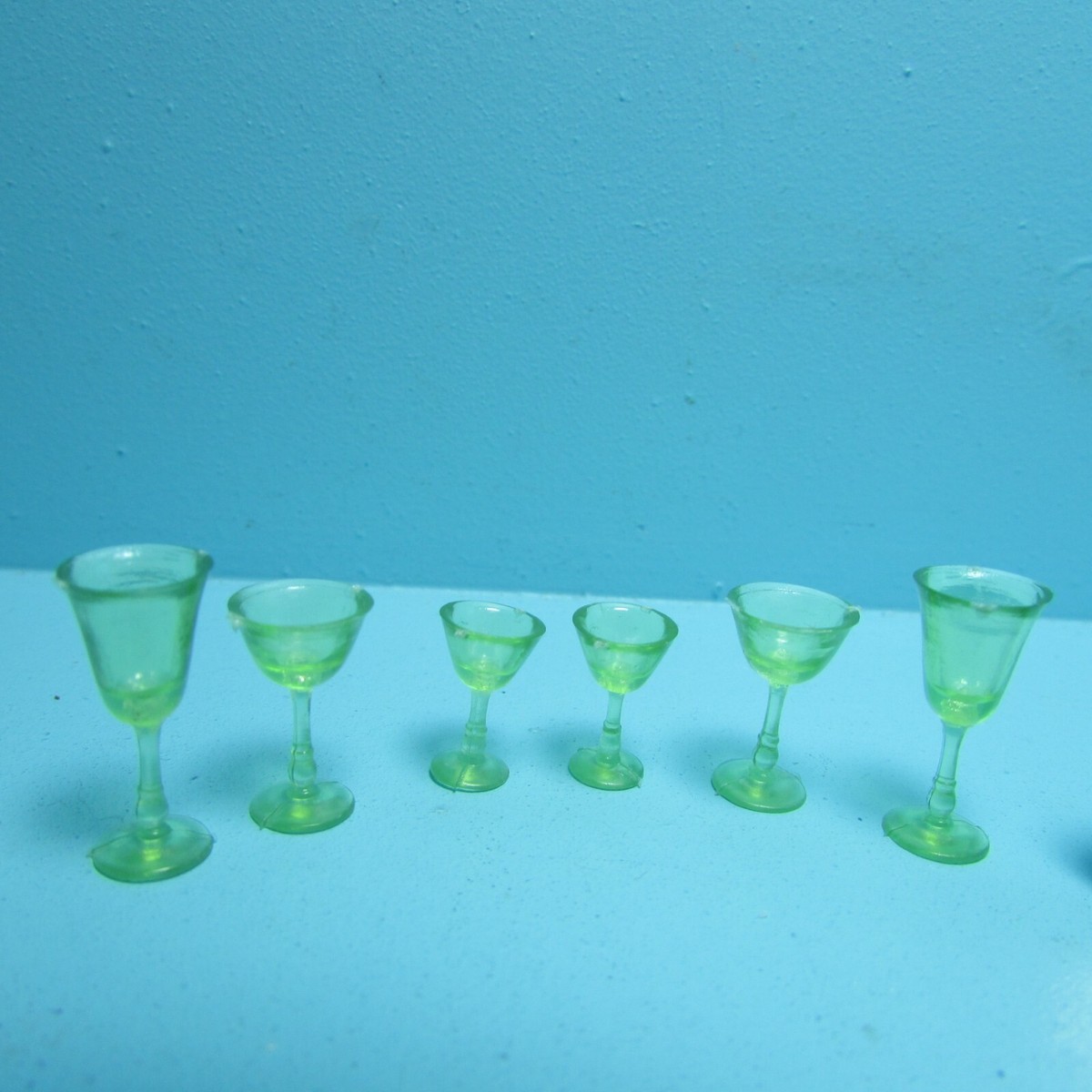 Brocca per l'acqua con bicchieri, anni '50, set di 5 in vendita su