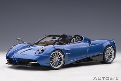 自動車 AUTOart Pagani Huayra Roadster 1:18 PAGANI HUAYRA ROADSTER BLUE TRICOLORE & CARBON FIBRE 1:18 by