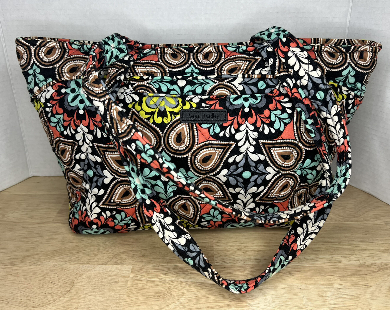 VERA BRADLEY Women's MANDY SIERRA Shoulder Bag Handba… Gem