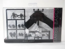 Barbie Basics 2009 Accessory Pack  Black Label Look No. 04 Collection 001 NRFB