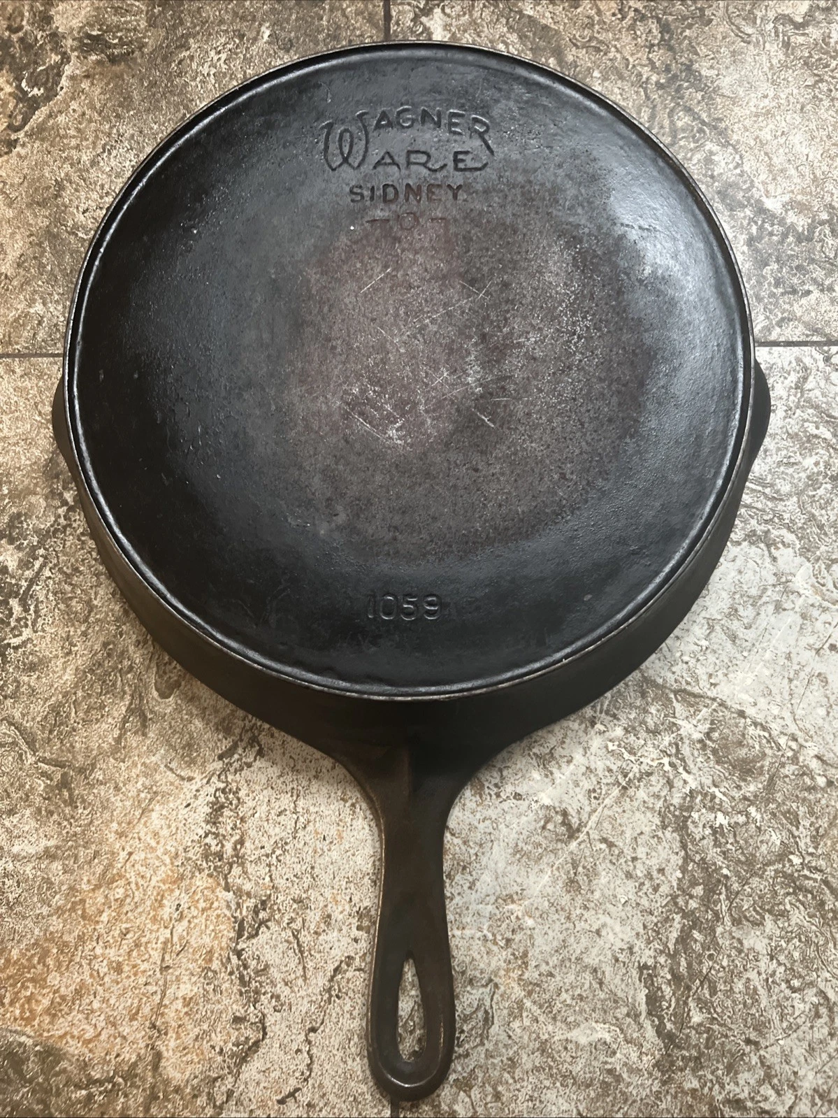 VTG Wagner Sidney O 1059 #9 Cast Iron Skillet Pan DBL Pour Spout Read