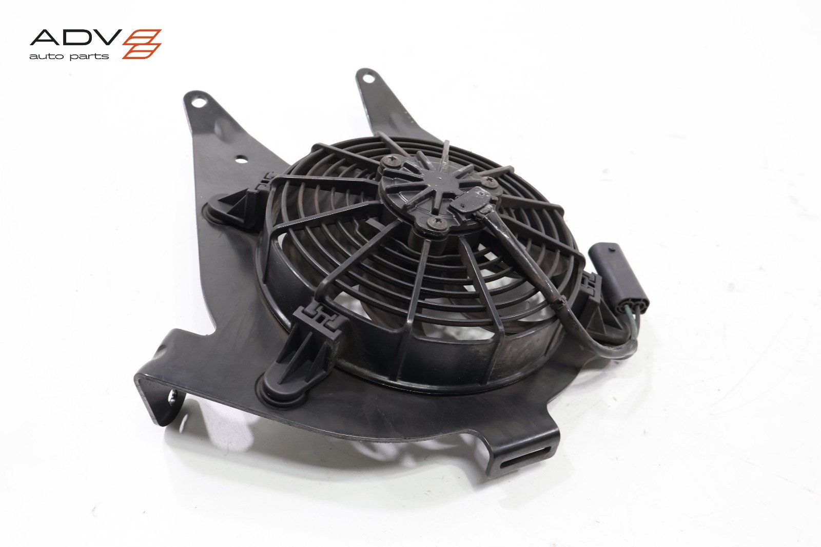 2014 - 2020 BMW i8 I12 ENGINE COOLING RADIATOR FAN MOTOR W/ BLADE OEM