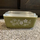 Vintage Pyrex 502 Spring Blossom Green Crazy Daisy Refrigerator Dish w/ Lid USA