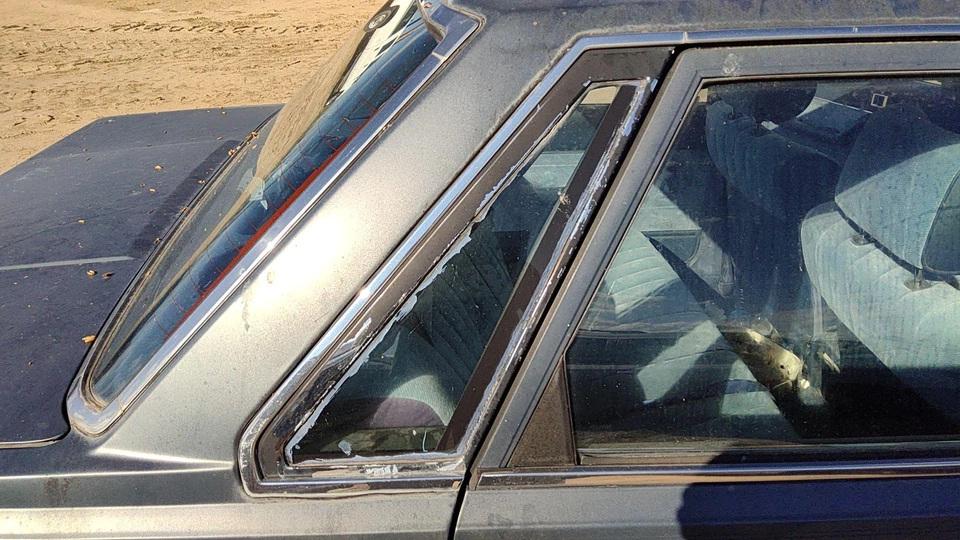 1985 1986 Toyota Camry Passenger Right Rear Quarter Glass Back Side Window Oem - Image 3 of 4