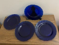 Vereco France 7.5” Cobalt Blue Glass Swirl Salad Plates. Set of 4. EUC