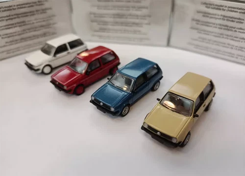 1/87 Plastic car model VW Polo II 1981 gift collection 4 color - Picture 3 of 14