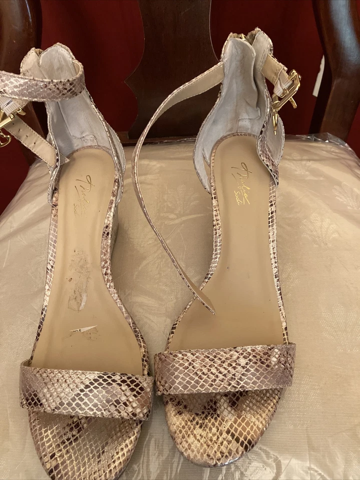 Sandalias Thalia Sodi para mujer piel de serpiente punta abierta con tiras talla 9,5 M envolventes alrededor del tobillo Foto 4 de 4