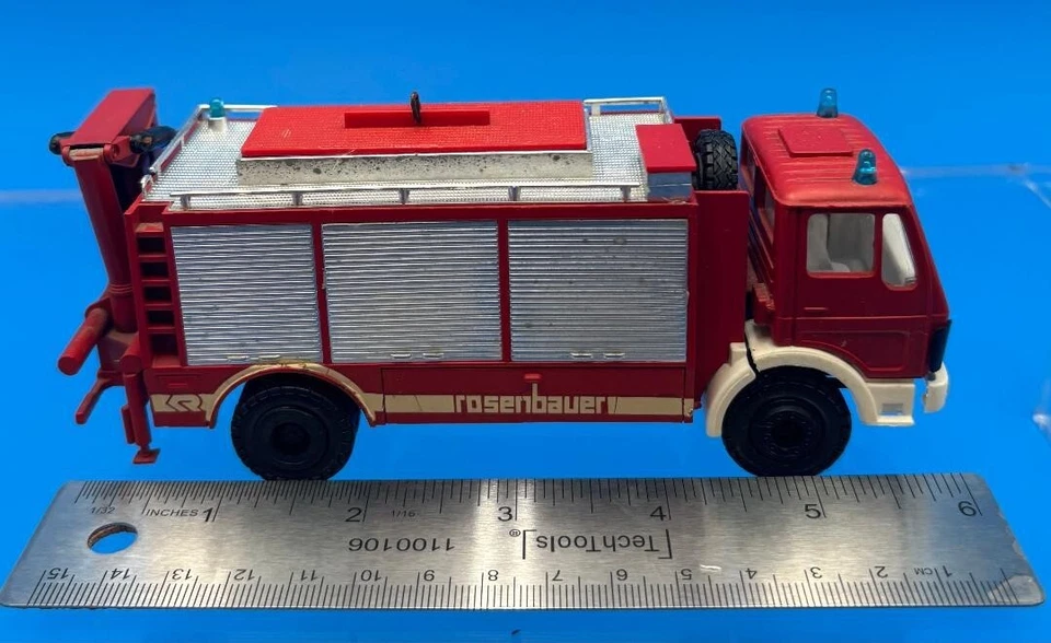 Camión de bomberos Conrad 3090 Mercedes Rosenbauer camión coleccionista juguete 1/50 Alemania FD Foto 3 de 4