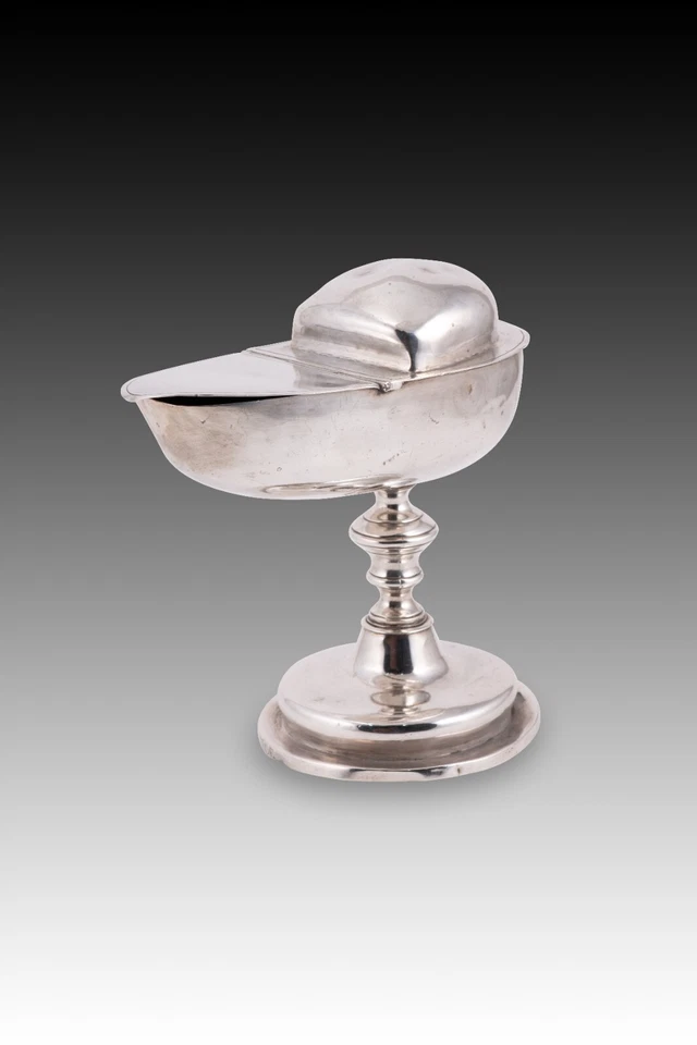 Naveta. Plata en su color. Salamanca, España, 1824- 1850. Foto 3 de 4