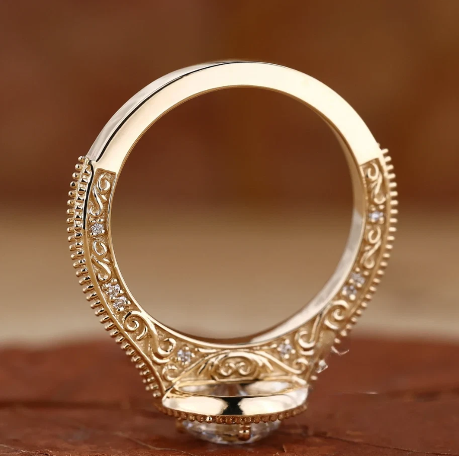 Anillo de compromiso de oro amarillo de 18 quilates IGI GIA diamante redondo 1,20 quilates cultivado en laboratorio talla 5 6 Foto 4 de 4