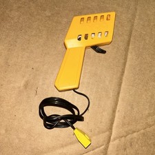 TRIGGER SPEED YELLOW CONTROLLER - VINTAGE TYCO IND. HO SLOT CAR TRACK ACCESSORY