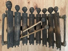 Handmade African wooden xylophone with gourd resonators (balafon) * C Maj, Scale