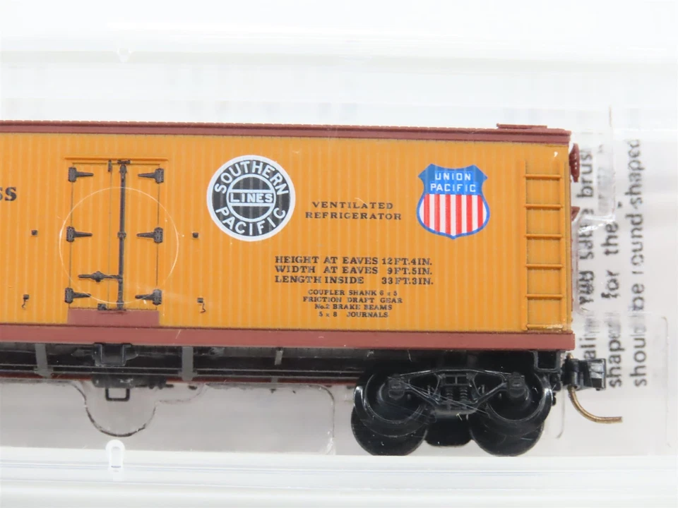 N Scale Micro-Trains MTL 47060 SP UP PFE Pacific Fruit Express 40' Reefer #18958 - Image 3 of 4