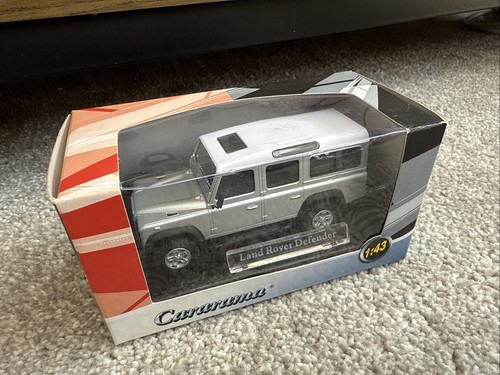 CARARAMA HONGWELL DIECAST 1/43 LAND ROVER DEFENDER LWB SILVER - Picture 2 of 7