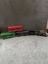 Vintage Washington 44 Cast Iron Train Engine Coal PRR Loco  Three Cars READ