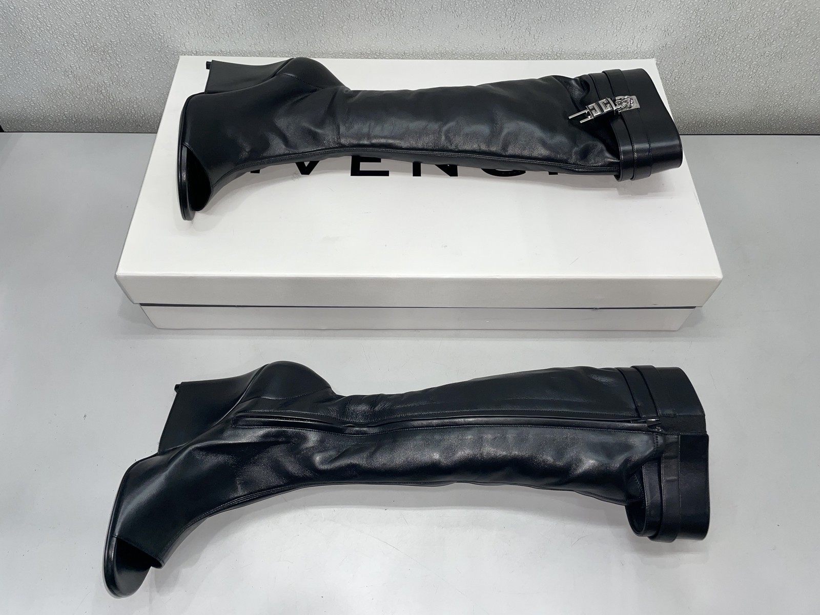 Givenchy Shark Lock Stiletto Sandal Boots Women's US 11, Black Calf Leather