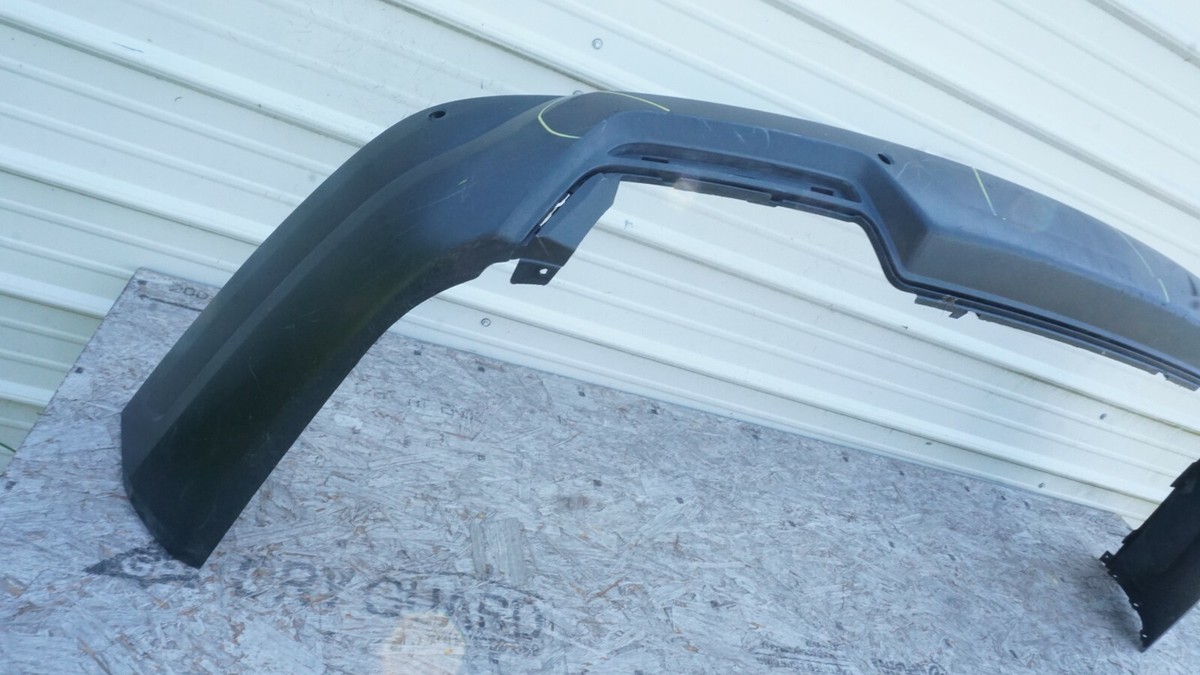 2018-2019 Ford Explorer Rear Lower Bumper Valance Diffuser JB53