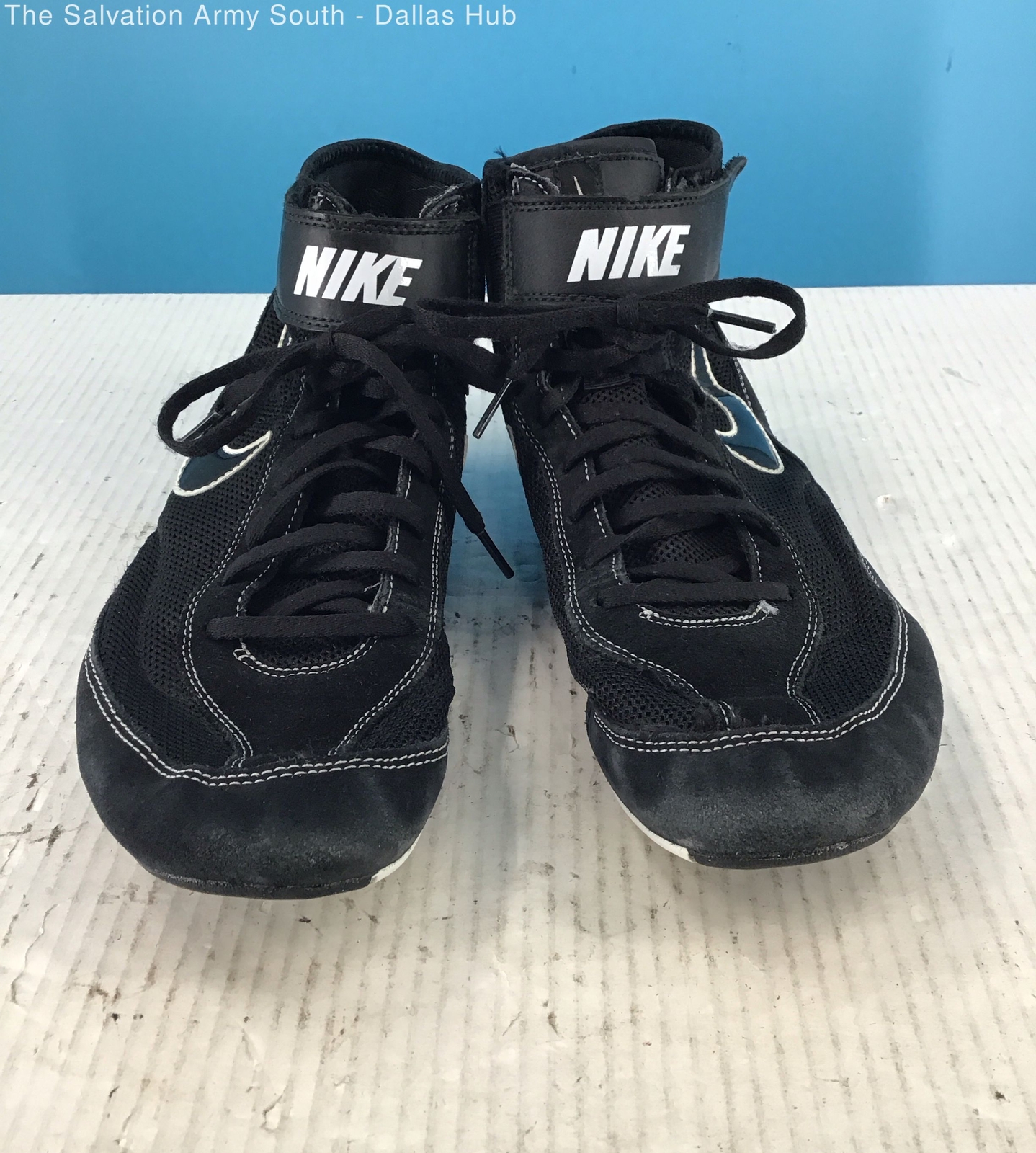 Nike black & white wrestling shoes mens size 11 Gem