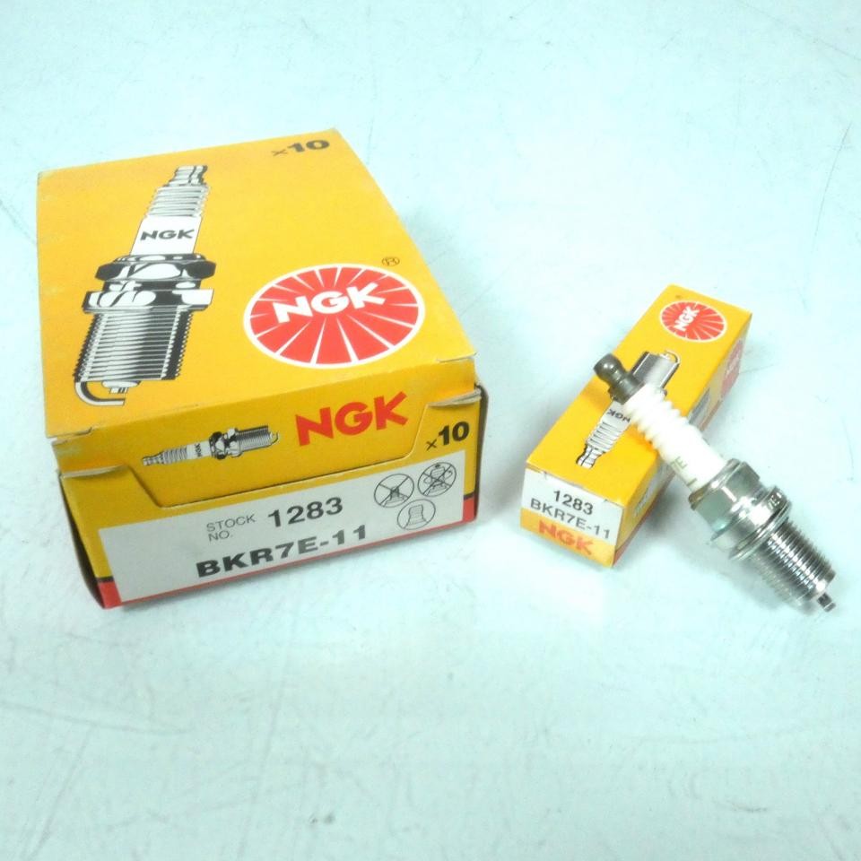 Bougie NGK moteur Polaris Sportsman 700 4X4 Efi année 2002 2003 2004 2005