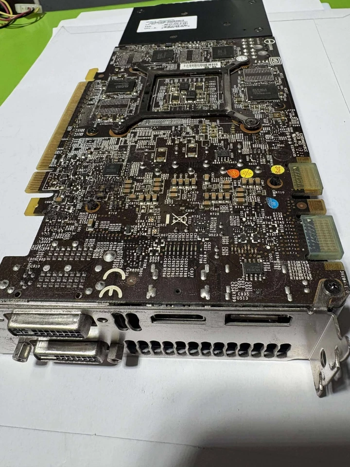 MSI NVIDIA GeForce GTX 670 2GB GDDR5 PCI-E Graphics Card (N670GTX-PM2D2GD5/OC) - Image 2 of 4