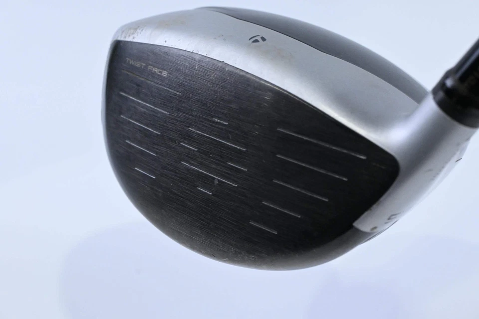 Taylormade M4 Driver / 10.5 Degree / Regular Flex Fujikura Atmos Red 5 - Image 4 of 4