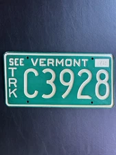 1972 Vermont License Plate TRUCK T/R/K C3928