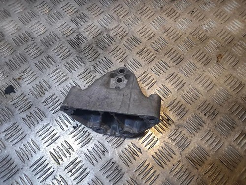 AUDI Q7 4L Getriebehalter 7L0399649E 3.00 Petrol 2013 33417767