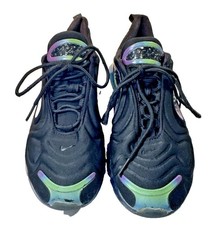 Talla 7 - Nike Air Max 720 negro con detalles púrpura/verde
