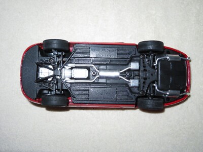 JAGUAR XK SERIES CONVERTIBLE RED 1:18 MAISTO OPENING DOORS, HOOD