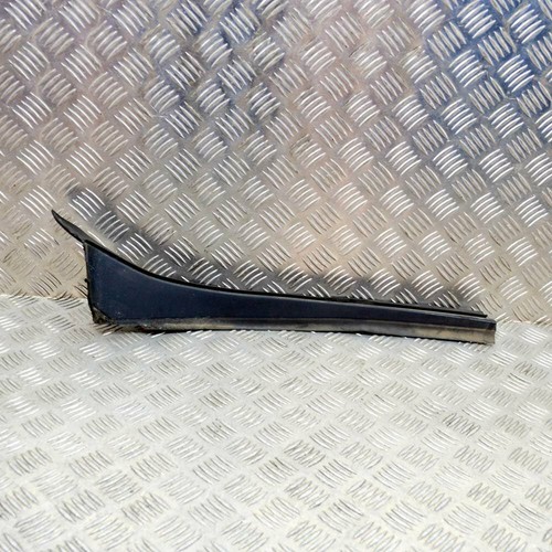 BMW 3 F30 316d Kotflügel vorne links oben Dichtung Abdeckung 4887475 85kw 2012