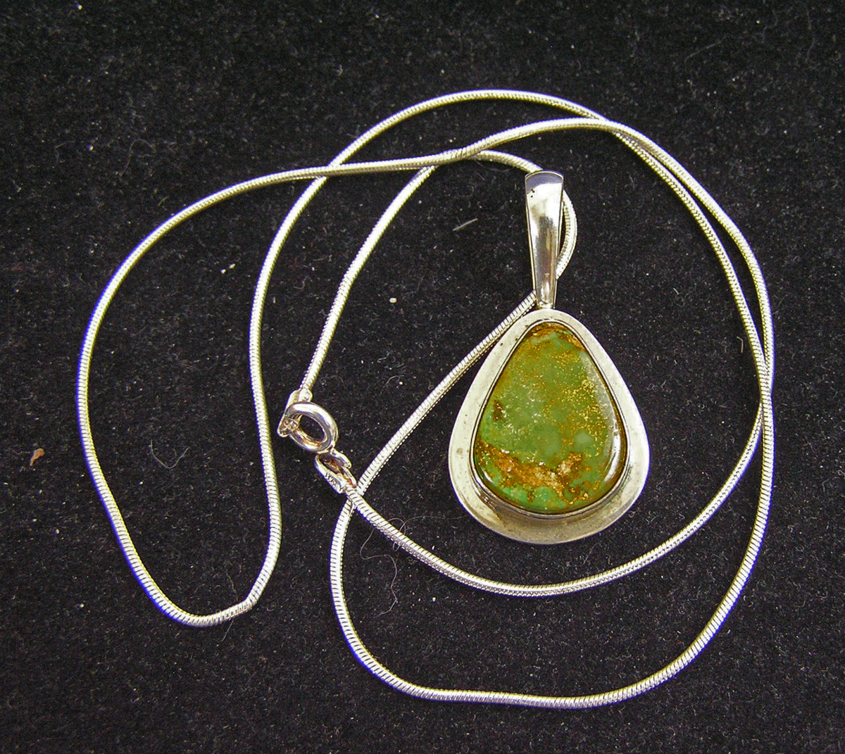 ダグラスザカリー　douglas zachary　シルバー　　ターコイズ Navajo DOUGLAS ZACHARY Sterling Silver Turquoise Pendant Necklace