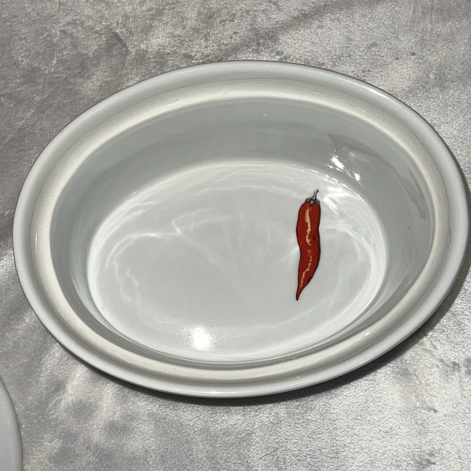 Disigen Pepper Cordon Bleu BIA Casserole Dish Red Chili Peppers Design Lid 40oz 9Lx6 ...