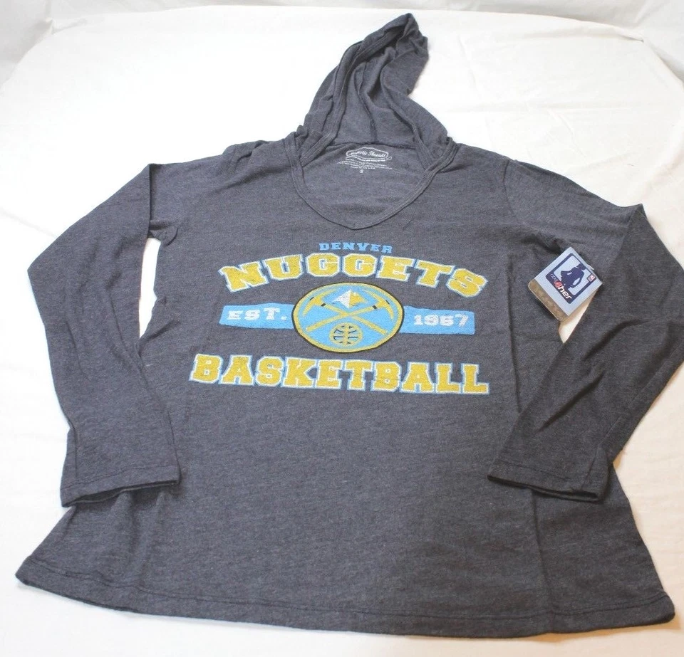 Sudadera con Capucha de Tela Triblend Suave Premium Cuello en V Logotipo del Equipo de la NBA Nueva con Etiquetas Nueva Foto 4 de 4