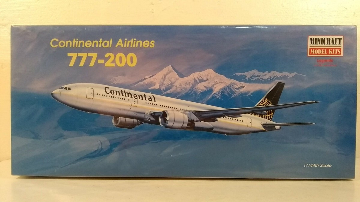 Minicraft Continental Airlines Boeing 777-200 1:144 Airplane Model