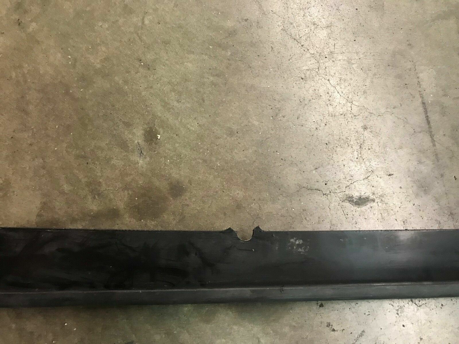 LAMBORGHINI MURCIELAGO 640 ROADSTER QUARTER PANEL CHANNEL MOLDING OEM 417813920