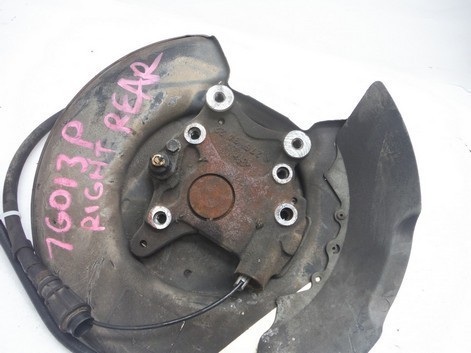 1995 VOLVO 850 GLT A/T PASSENGER REAR HUB SPINDLE KNUCKLE OEM 1994 1996 1997 - Picture 7 of 9