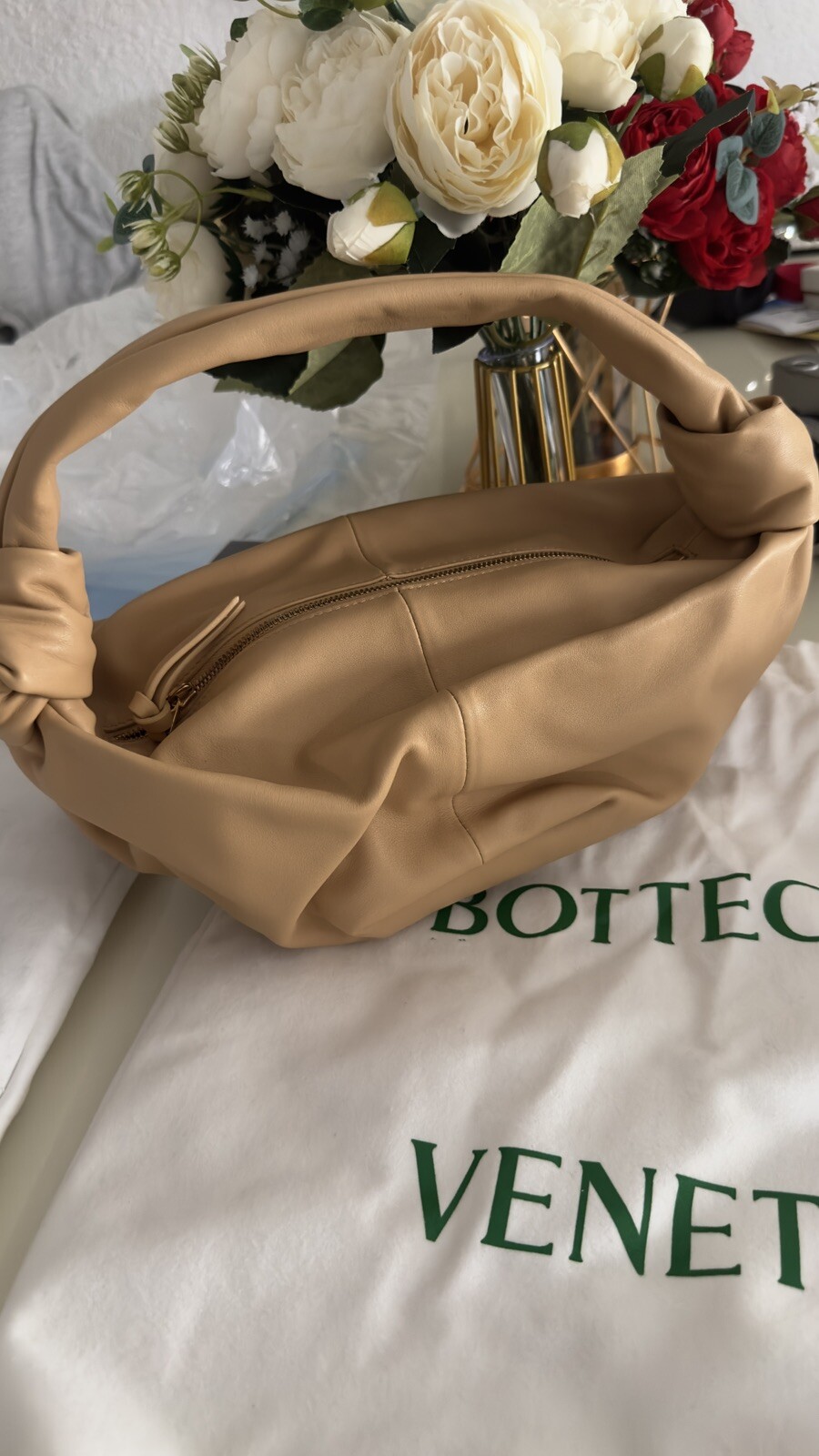 Bottega Veneta Luxury Handbag for Women