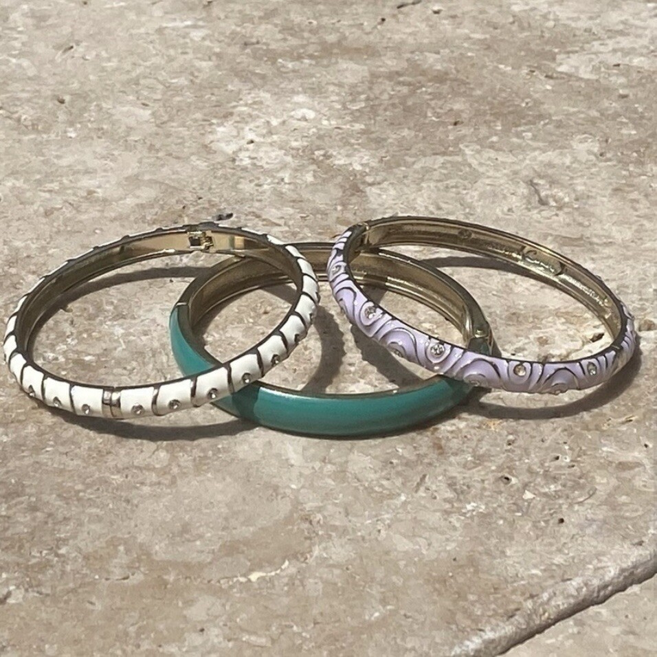 THREE Sequir bangle bracelets designer Gold White… - image 4