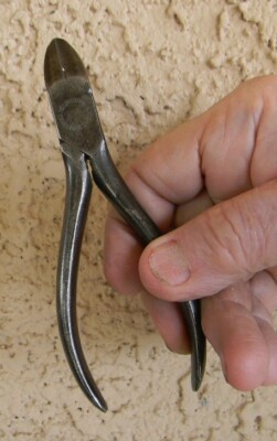 VTG BELL SYSTEM  DIAGONAL F E LINDSTROM SWEDEN 5 1/2''  SIDE CUTTER WIRE PLIERS