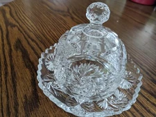 Crystal butter bowl with lid, bowl is 4 inches wide and 1 inch deep