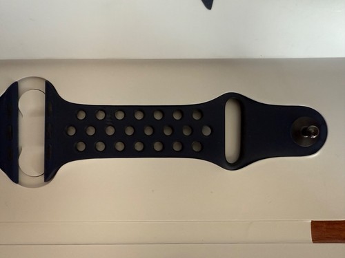 Apple Watch Nike Bracelet Sport Obsidienne/Noir pour 44/45/46/49mm MQ2X2ZM/A - Photo 4/4