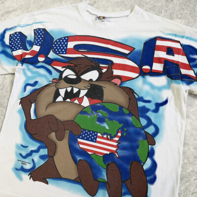 VTG TAZ 1995 Warner Bros FREEZE USA FLAG ALL OVER PRINT T-SHIRT