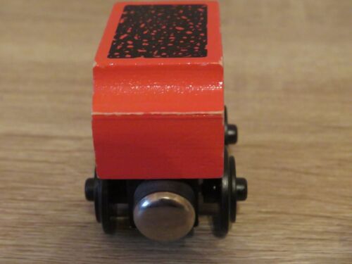 Thomas & Friends Holz Tankmotor JAMES & TENDER Zug FLACHMAGNETE, HEFTKLAMMERN - Bild 11 von 13