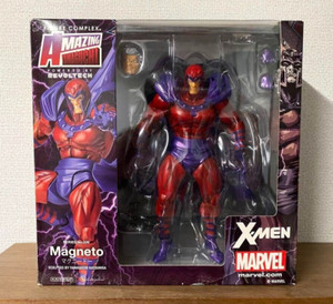 AMAZING YAMAGUCHI マグニートー Revoltech Magneto | Magneto Action Figure | BigBadToyStore