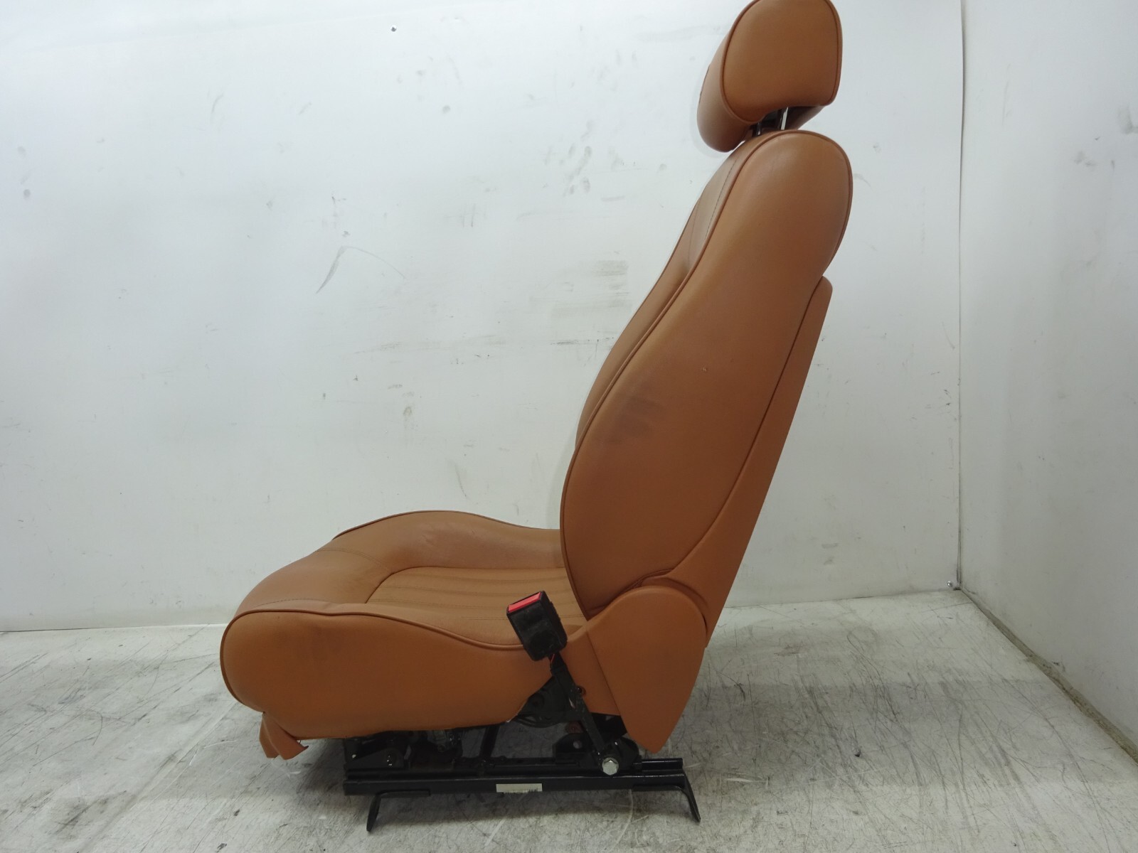 03-07 Maserati Quattroporte M139 Front Right Passenger Seat Brown OEM DE221185