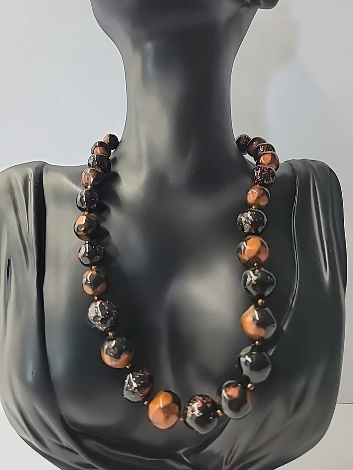 Collar Marvella Vintage Cuentas Mármol Negro Bronce Tono Dorado Joyería Disfraz Foto 4 de 4