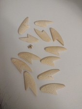 12 Carved Fish Jewelry Pieces W/Striations From A Vtg Necklace Needs Restringing