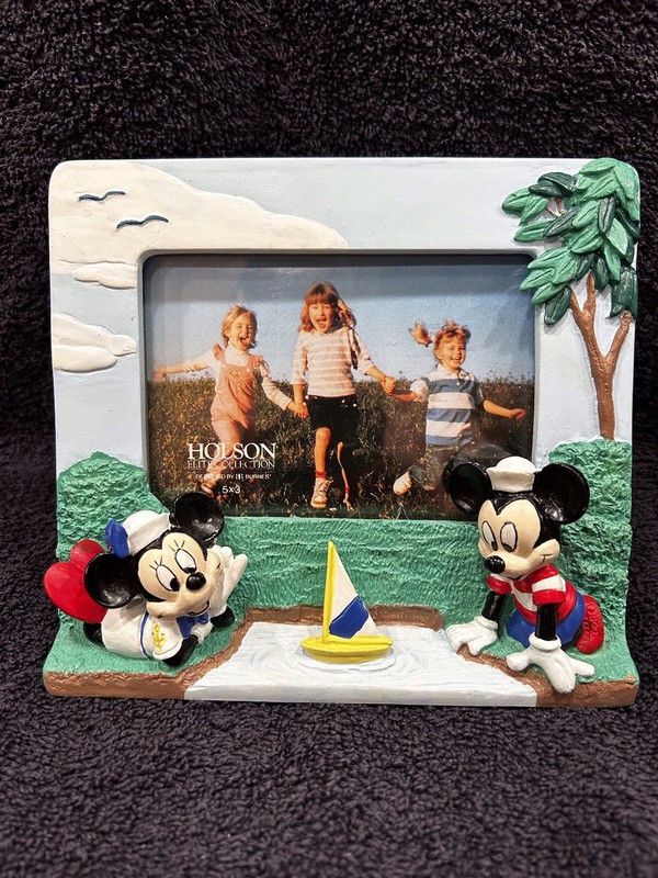 Vtg Mickey Minnie Disney Sailboat 3D Resin Picture Frame 4.5" x 3" approx