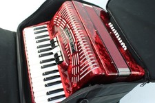 Hohner Hohnica 1305 Beginner 72 Bass Accordion - Red R8458